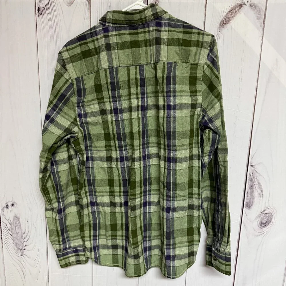 The North Face Buttonwood Shirt Men’s M‎ Green Purple Plaid EUC